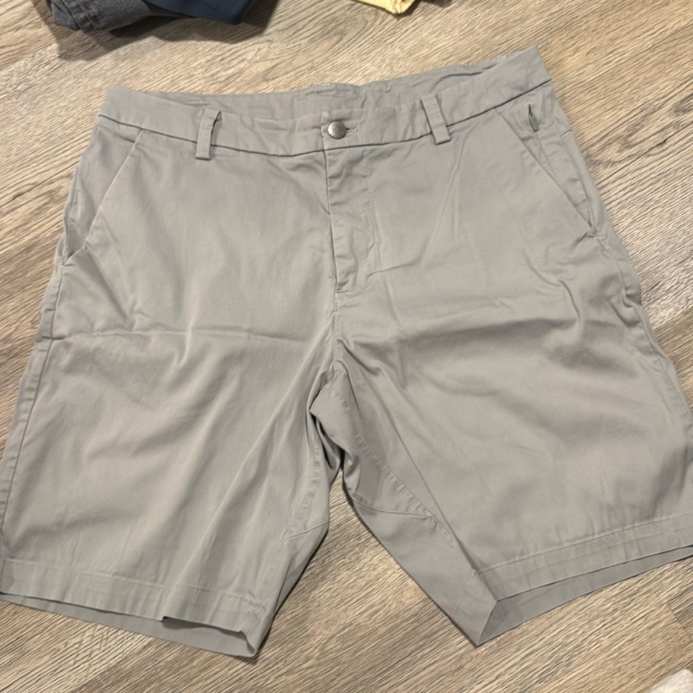Men’s Grey Lululemon Shorts